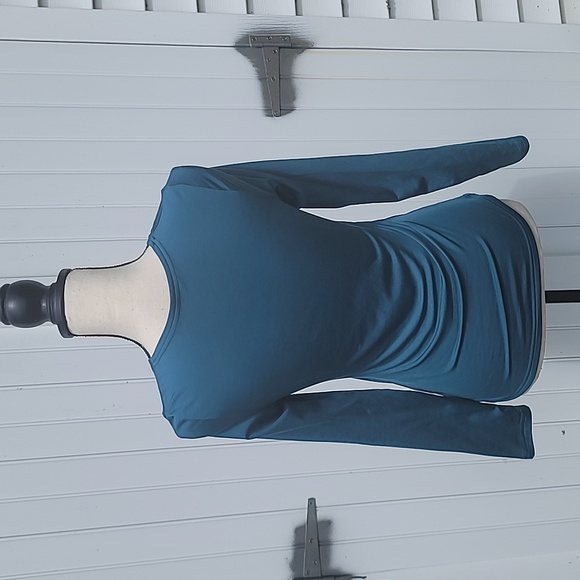 Blue long sleeve top size Medium - Picture 4 of 7